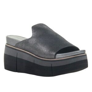 Naked Feet Platform Slide Sandals Silver Black Size 8